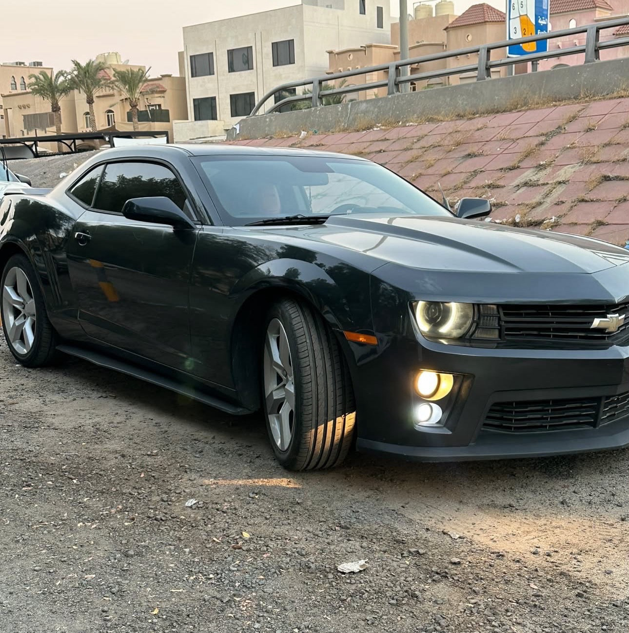 للبيع كمارو موديل 2012 محول ZL1