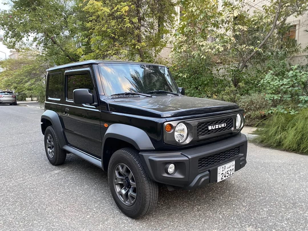 للبيع سوزوكي جيمني وارد الوكالة موديل 2021 thumbnail 3