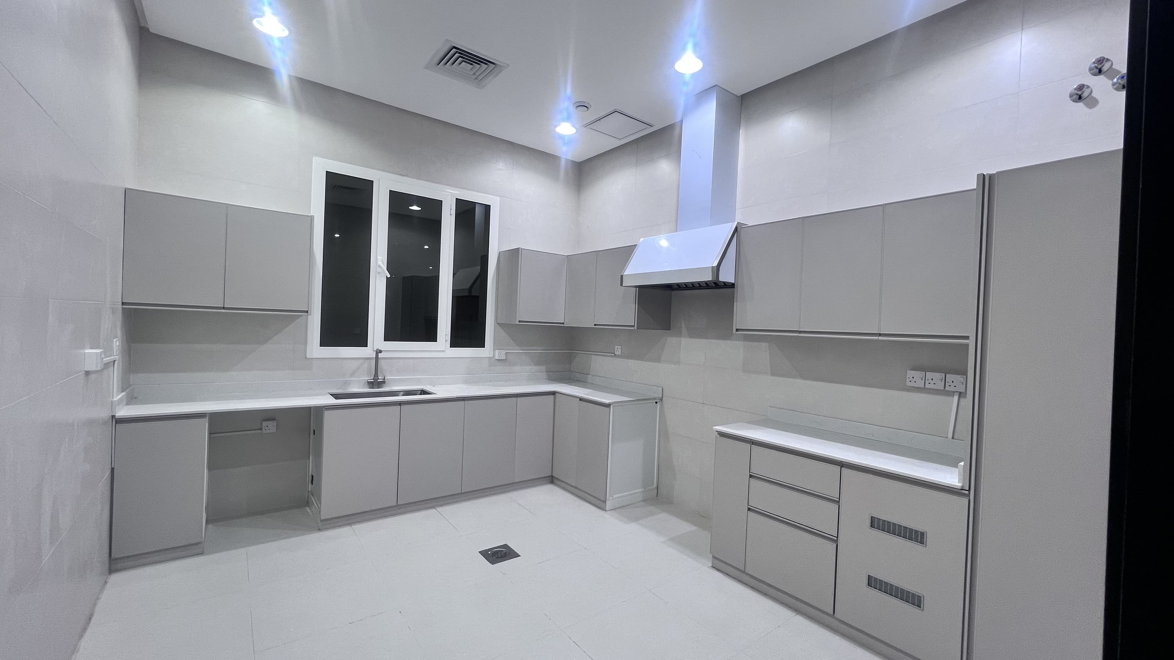 للايجـار دور ارضي جنوب عبدالله مبارك thumbnail 6