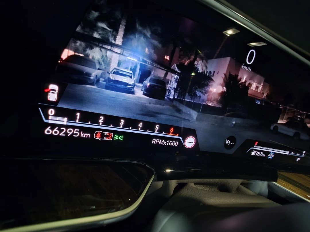 للبيع اسكاليد موديل 2021 أعلى فئة thumbnail 9