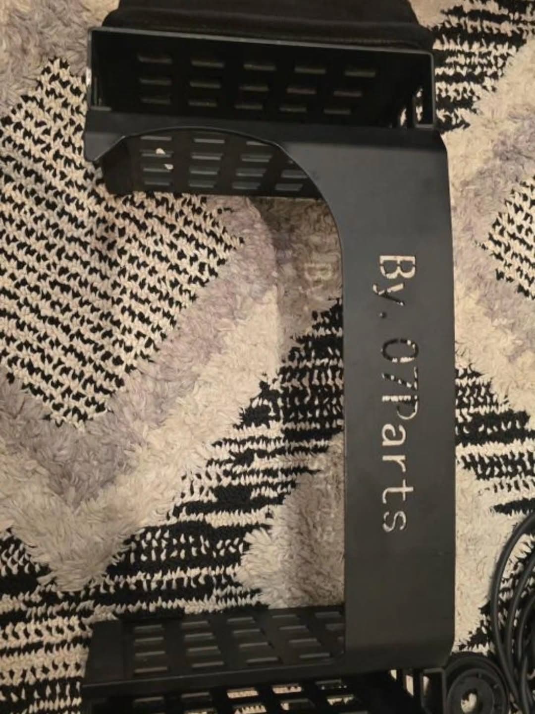 للبيع لاسلكلي TYT متنقل من كاموفلاج مع كامل أغراضه thumbnail 4