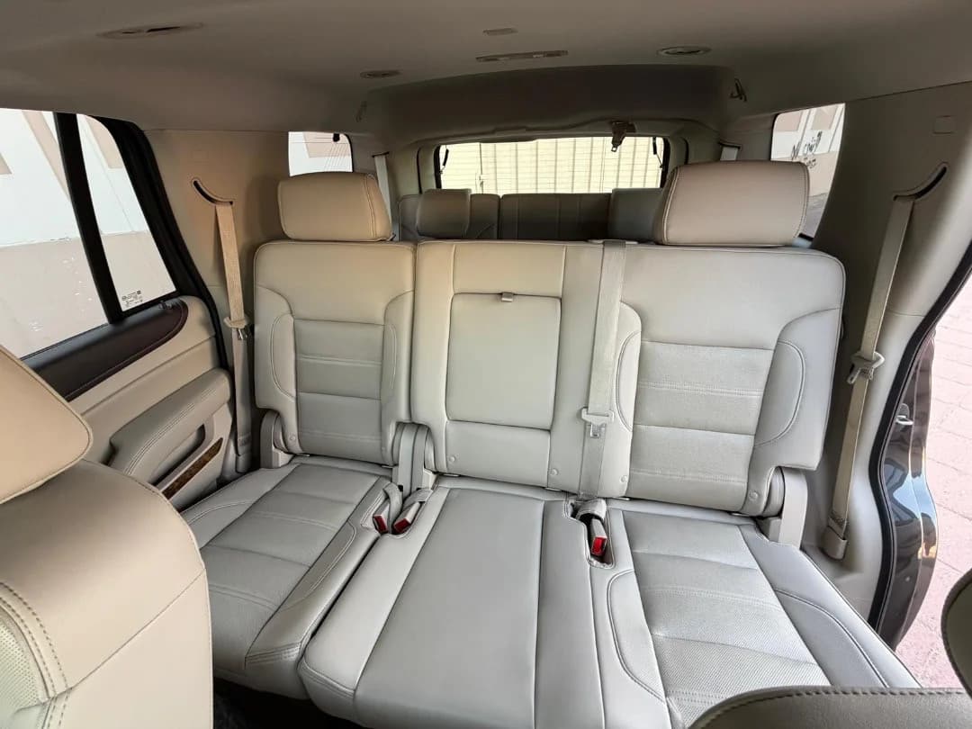 للبيع يوكن دينالي موديل 2017 - عداد 201 - لون رمادي وكالة الكويت thumbnail 12