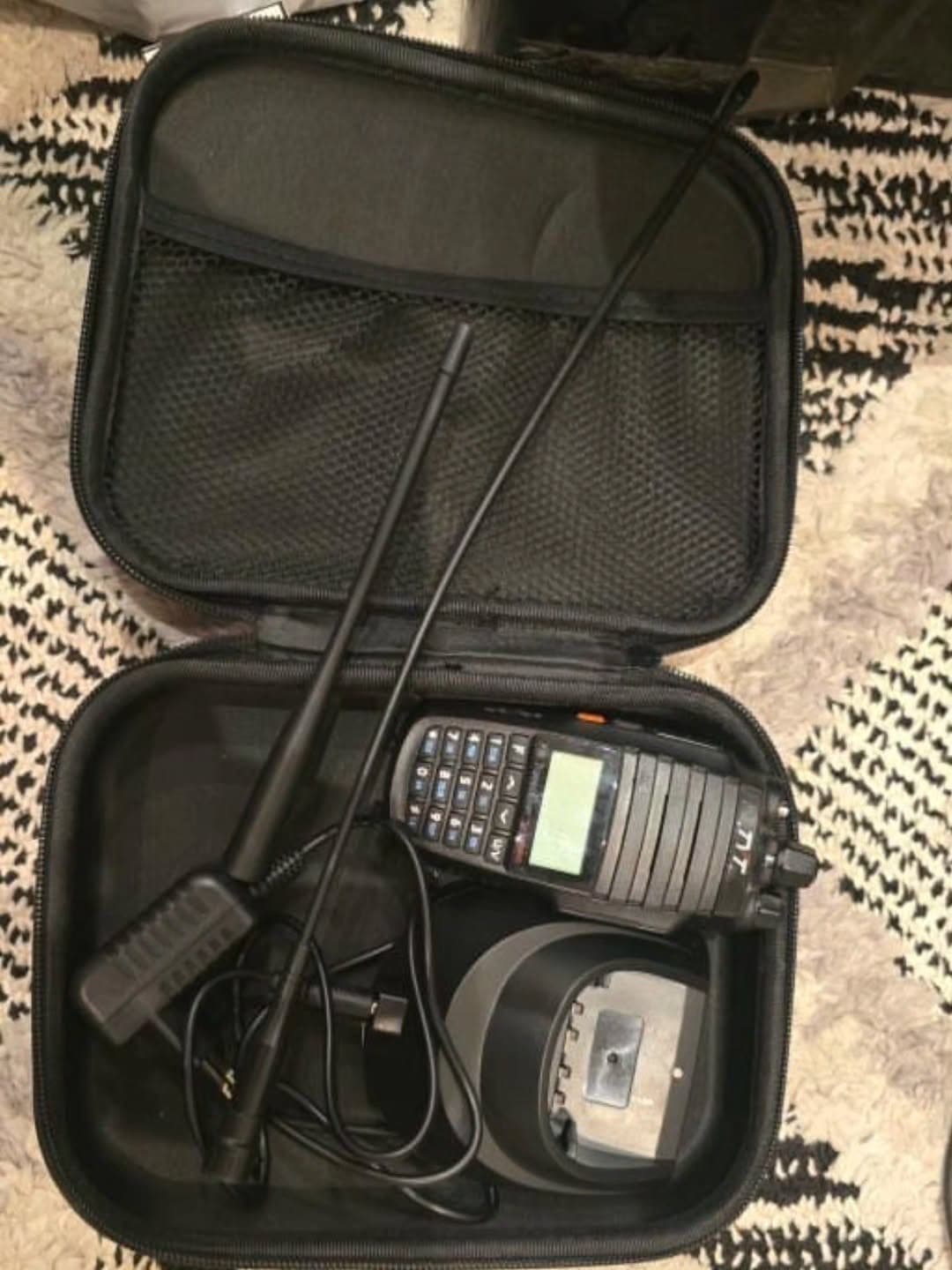 للبيع لاسلكلي TYT متنقل من كاموفلاج مع كامل أغراضه thumbnail 7