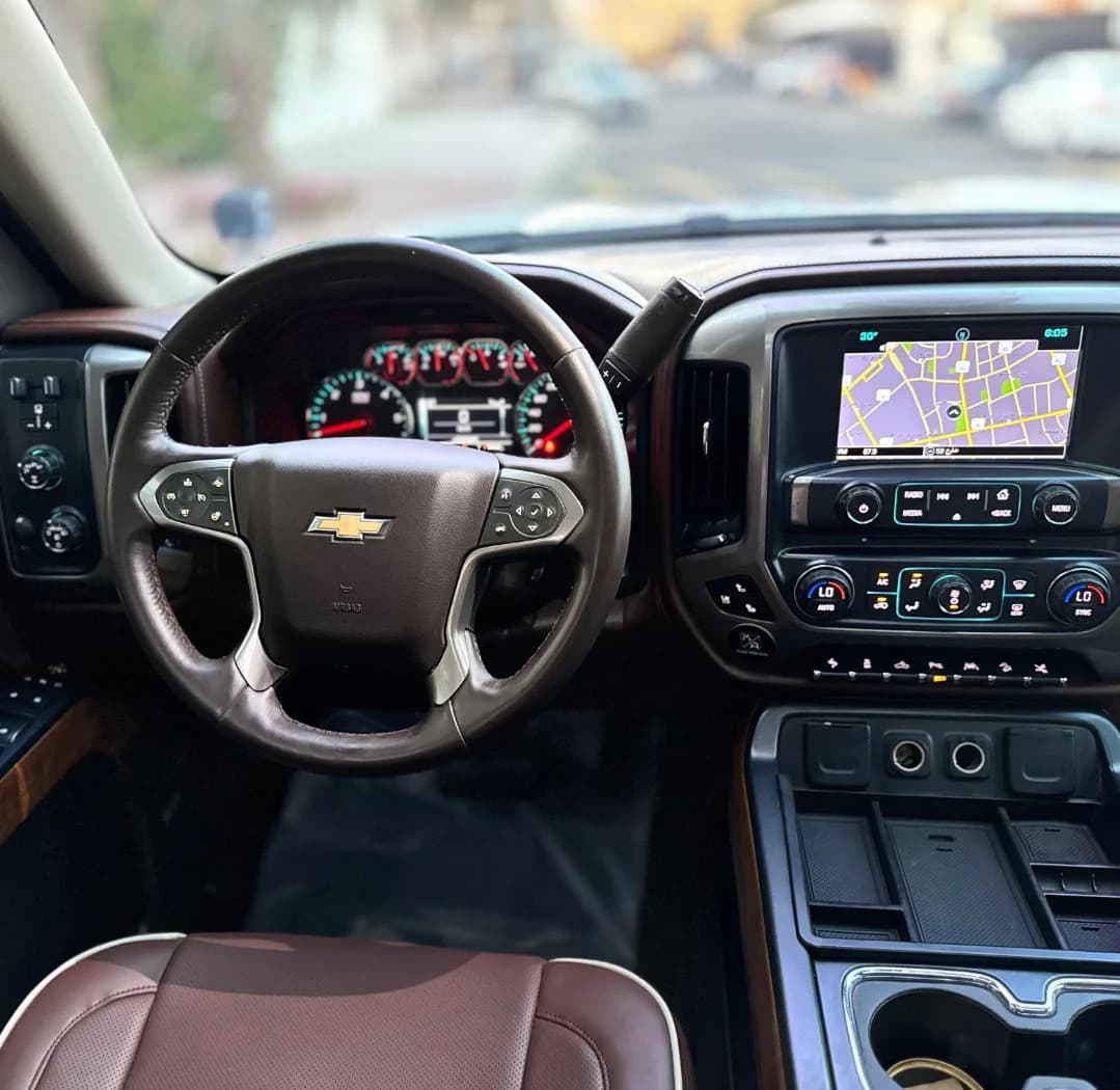 للبيع وانيت سلفرادو هاي كنتري موديل 2017 أعلى فئة وارد قطر thumbnail 7