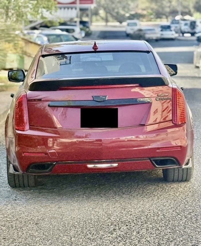 للبيع كاديلك CTS سبورت 2.0 تيربو اقتصاديه وارد وكاله الغانم thumbnail 11