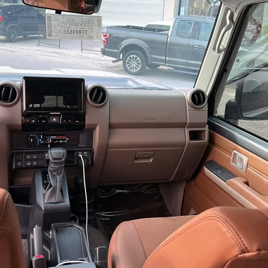 LAND CRUISER lc76 4WD V6 thumbnail 7